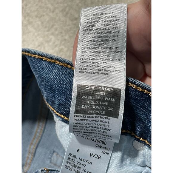 Levi's Denizen Boyfriend Jeans Womens 6 (34 x 25) Blue Straight Leg Cuffed Legs - Picture 7 of 10